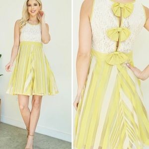 New! Clearance 🔥 Light Yellow Beige Lace, Bows, Stripes, Lined Bow Back Dress